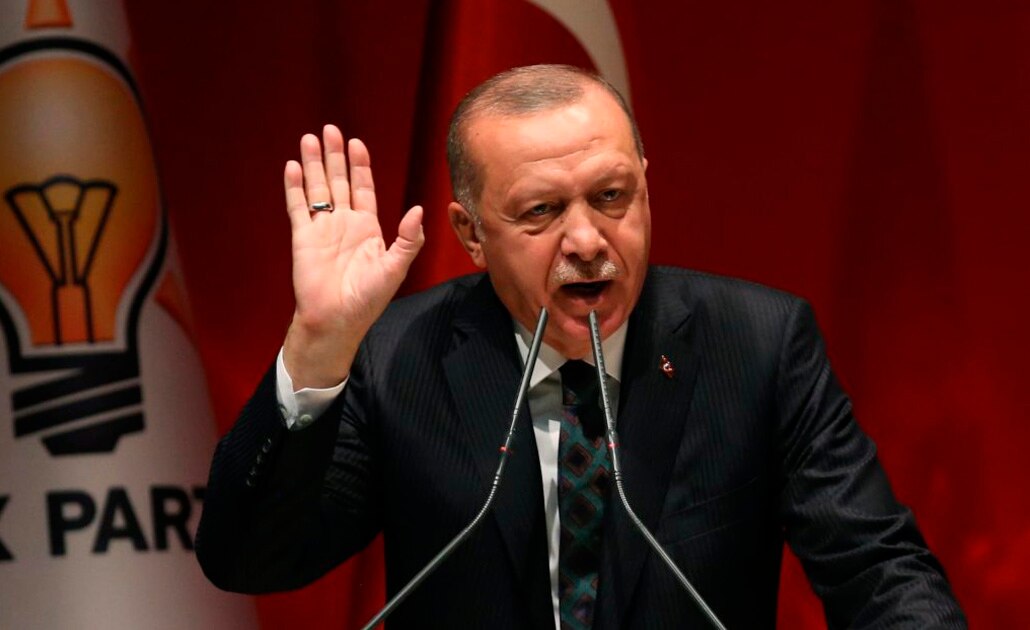 Tras ataque a Siria, presidente de Turquía amenaza a UE con enviar migrantes