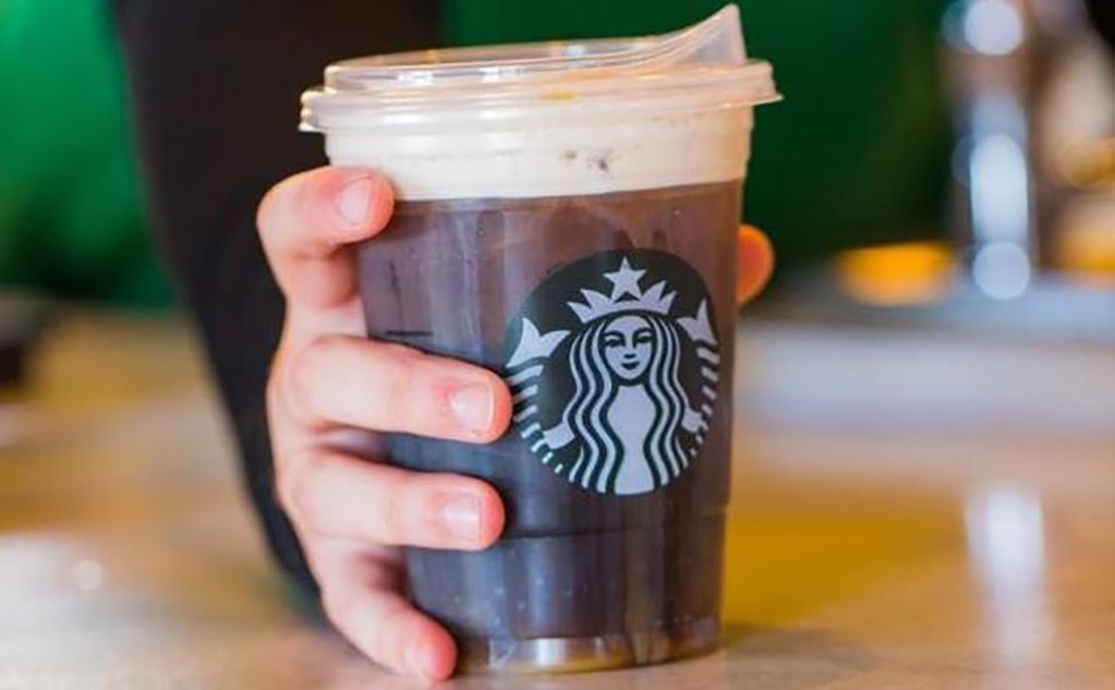 Starbucks se suma al adiós a los popotes
