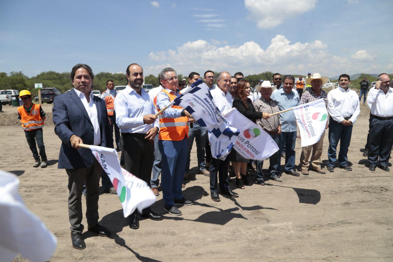 Arrancan obras de infraestructura carretera en SLP con inversión de 580 mdp