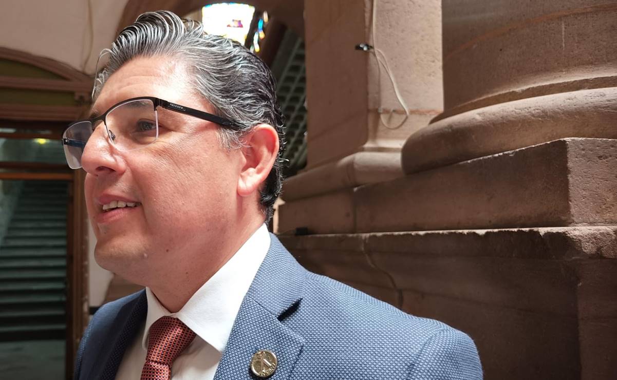 Experto advierte riesgo para clase trabajadora del sector automotriz de SLP por aranceles de Trump