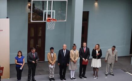 Encabeza AMLO ceremonia por inicio del ciclo escolar 2019-2020