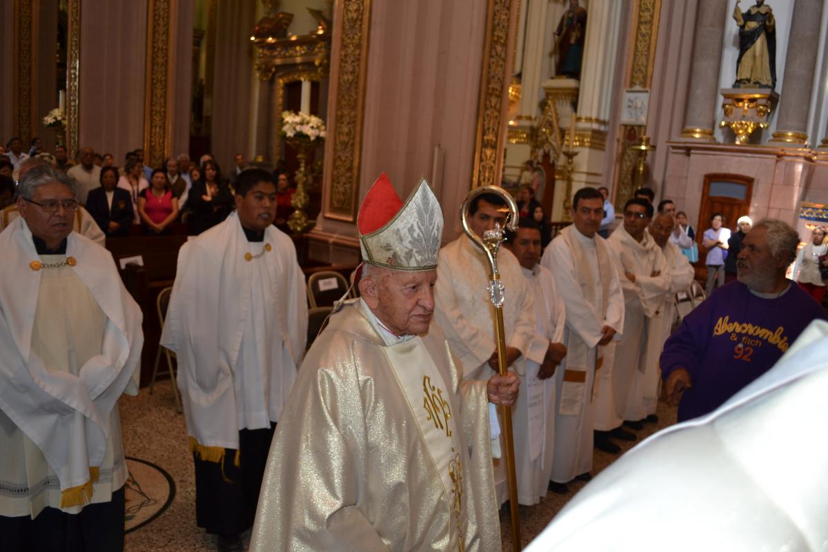 Pide Szymanski buscar el perdón de víctimas de pederastia