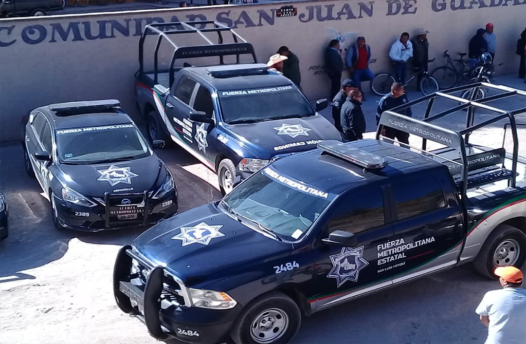 Sesión que entregaría tierras de San Juan de Guadalupe a inmobiliarias termina en trifulca