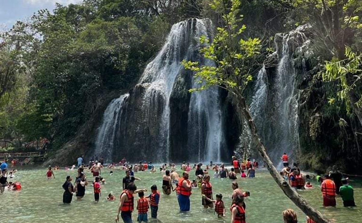 Desde este Jueves Santo, paseantes abarrotan parajes y balnearios de SLP 