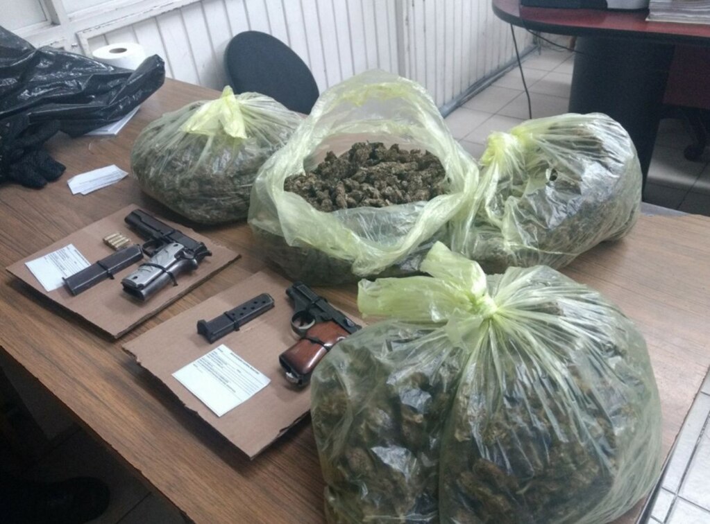 Decomisan marihuana y detienen a dos hombre en la Santa Fe