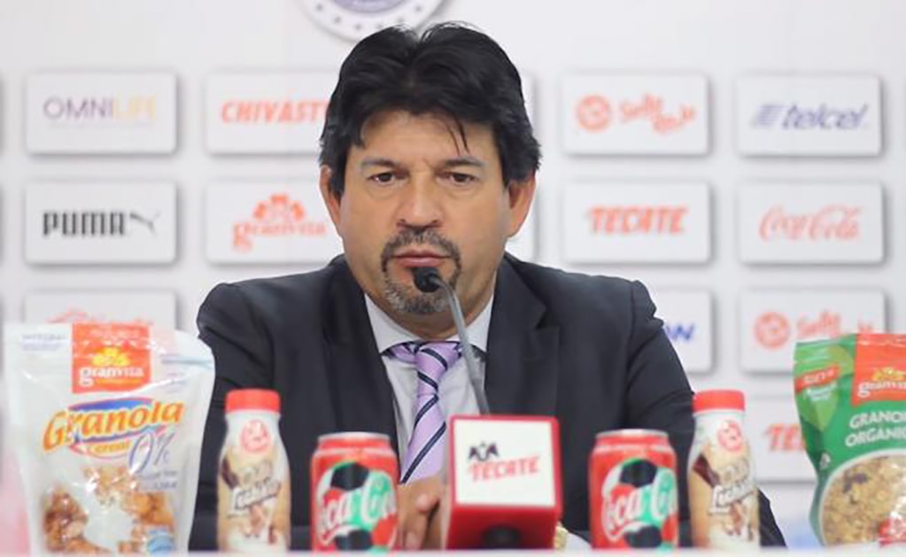 Cardozo presenta la despensa de Chivas