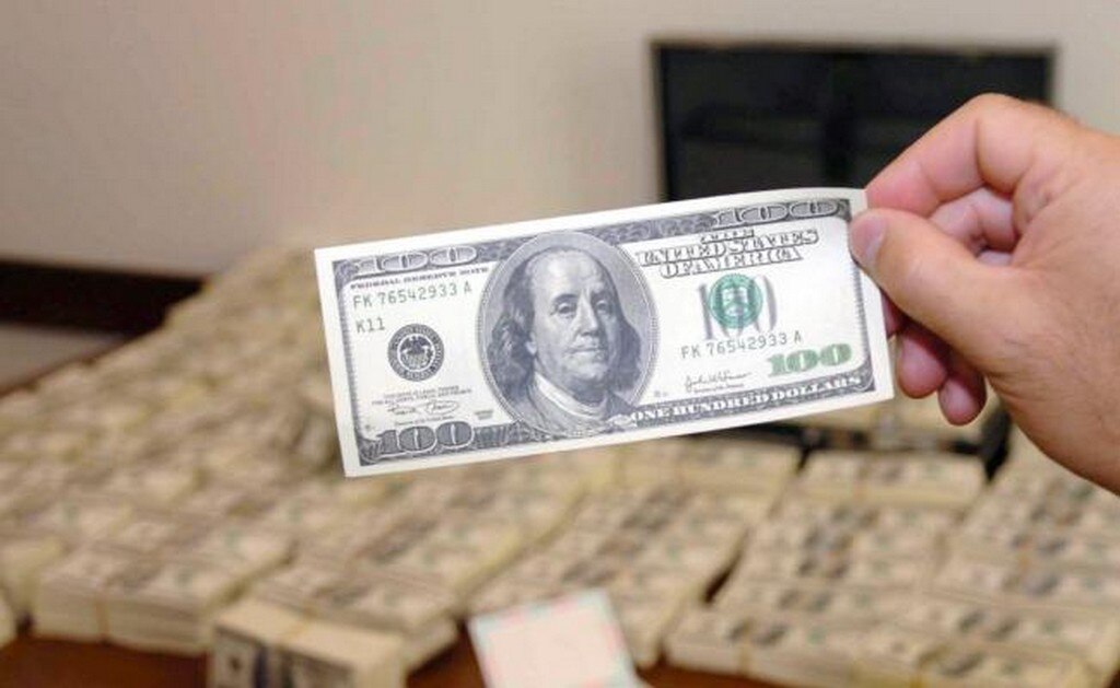 Amenaza contra el peso crece por demora en TLCAN