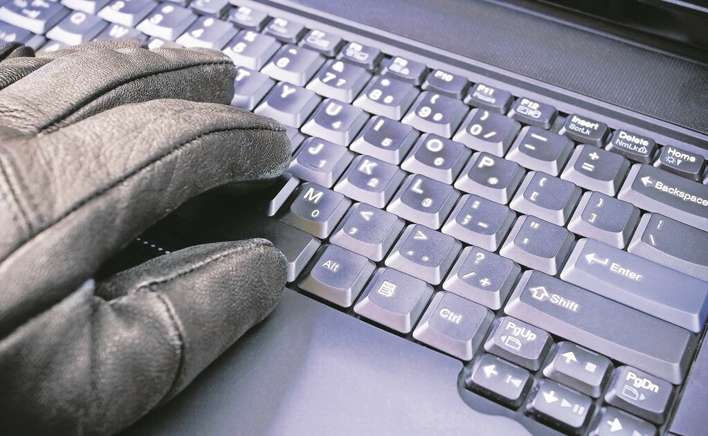 Pemex presenta denuncia ante FGR por hackeo a sistema informático