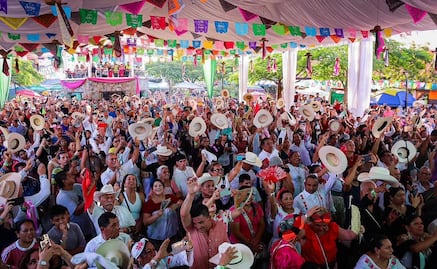 ¡De récord Guinness! El Pueblo Mágico de Xilitla bailó huapango 48 horas sin parar