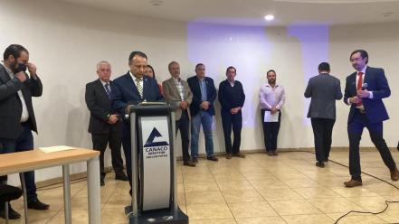Eligen a Fernando Díaz de León como nuevo dirigente de Canaco en SLP