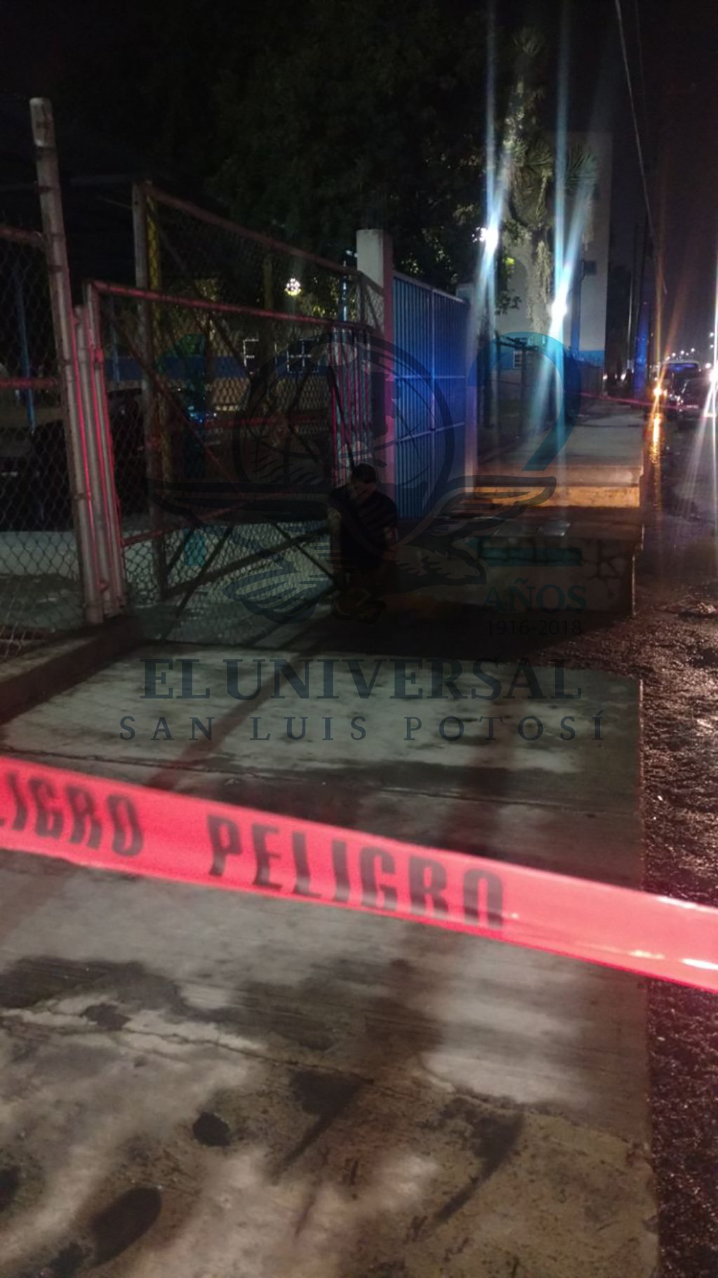 Encuentran hombre colgado en Facultad de Psicología