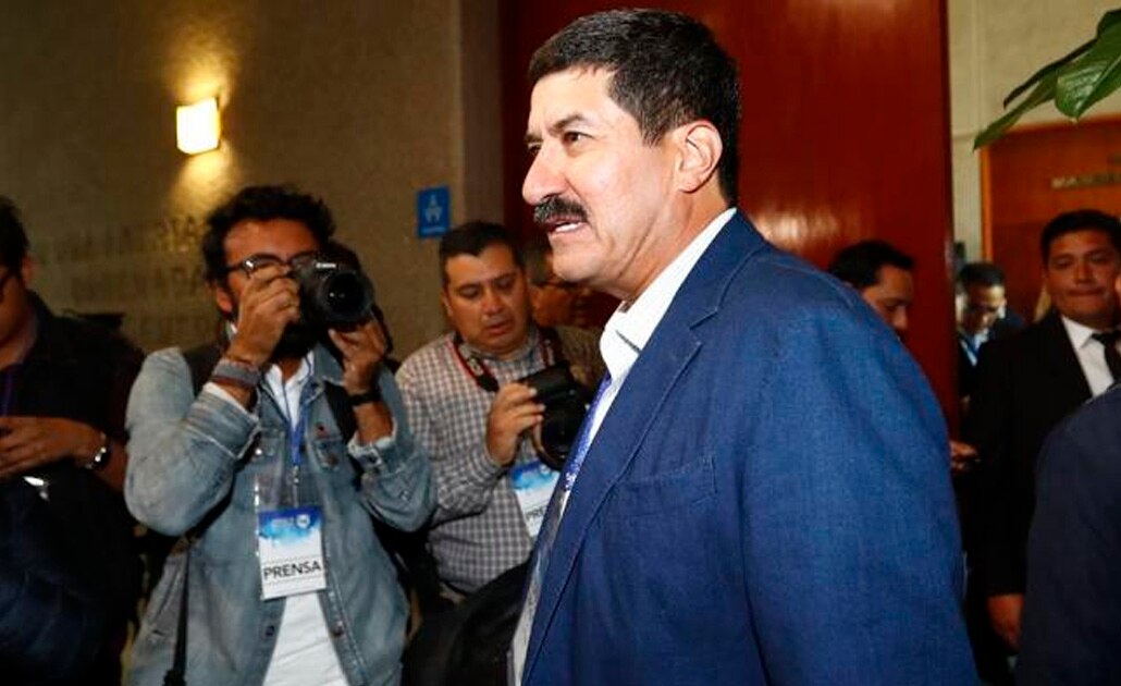 Basta de simulaciones en el PAN, dice Javier Corral