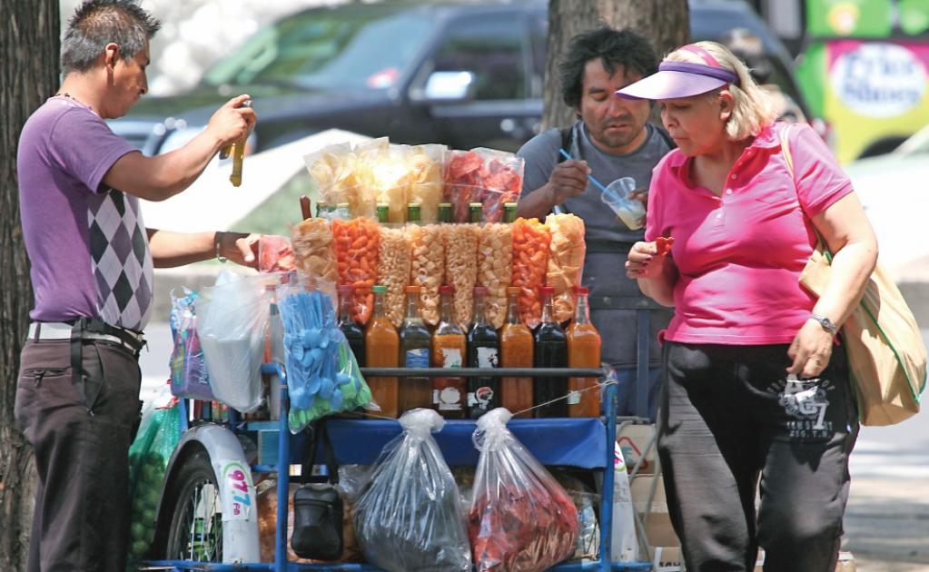 Recomienda IMSS consumir sólo 5 gramos de sal al día