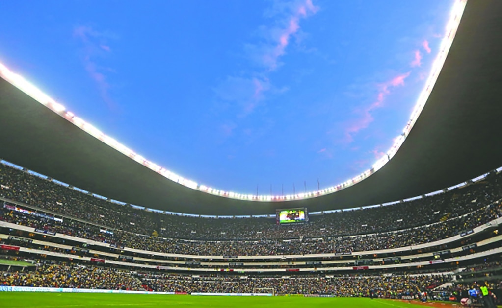 Cumple 53 años el estadio Azteca 