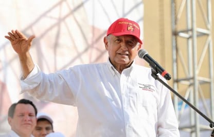 INE baja spots de Morena por sobreexposición de AMLO