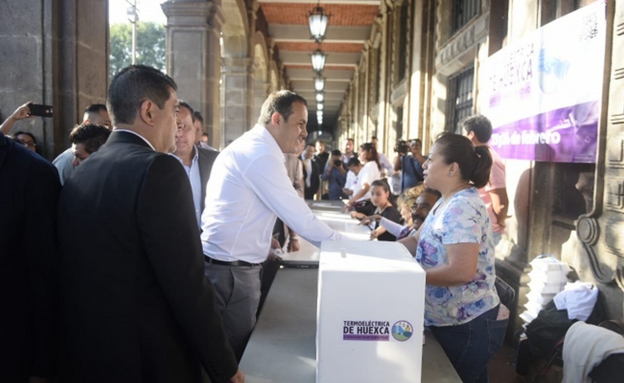  Cuauhtémoc Blanco vota en consulta sobre termoeléctrica de Huexca