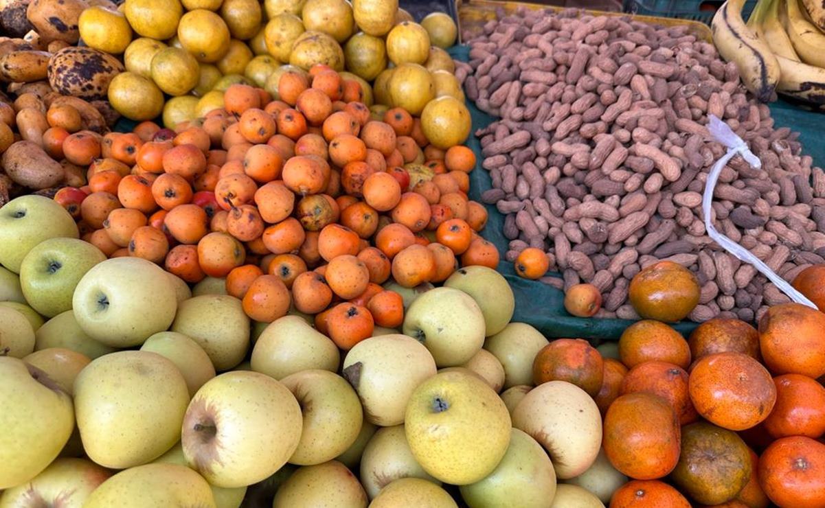 ¿En el tianguis o en el supermercado? Esto cuesta preparar ponche navideño