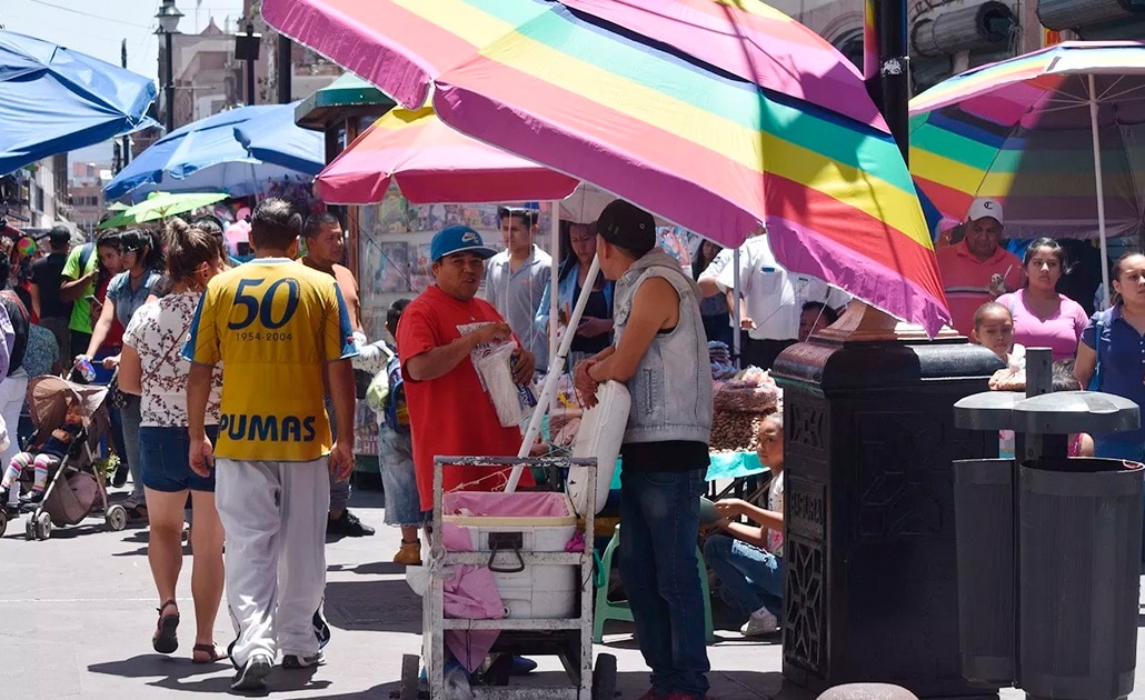Pide regidora evitar confrontaciones en retiro de comerciantes