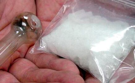 Policía Metropolitana detiene a dos con 26 dosis de droga