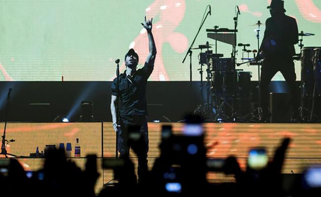 Enrique Iglesias expresó su amor por Anna Kournikova y sus bebés. Foto: EFE/ Marton Monus