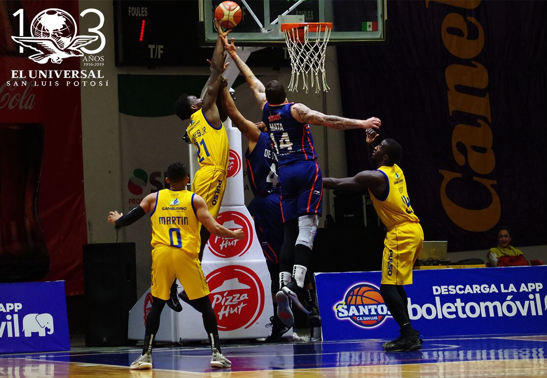 Milagrosa canasta da el triunfo a Libertadores sobre CB Santos