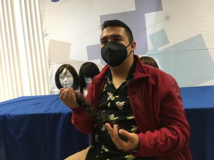Tras dos años de verlo crecer, Raúl se despidió de su cabello para regalar alegría desde la donación