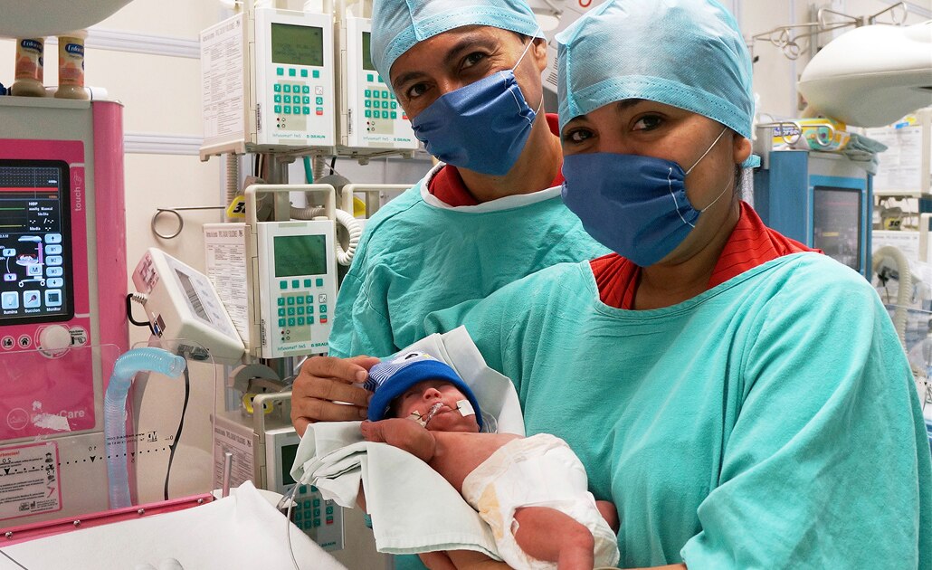 Nace bebé prematuro 14 días después del fallecimiento de su hermana gemela