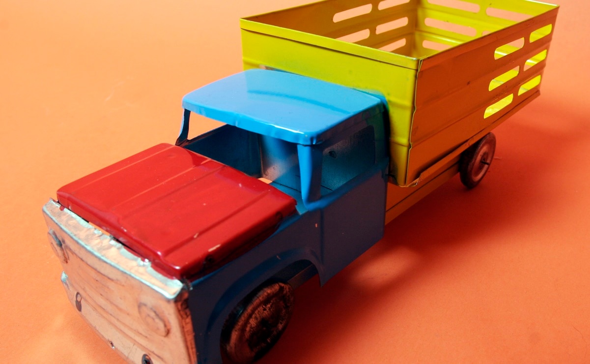 Presentan convocatoria para concurso de elaboración de juguete creativo en SLP