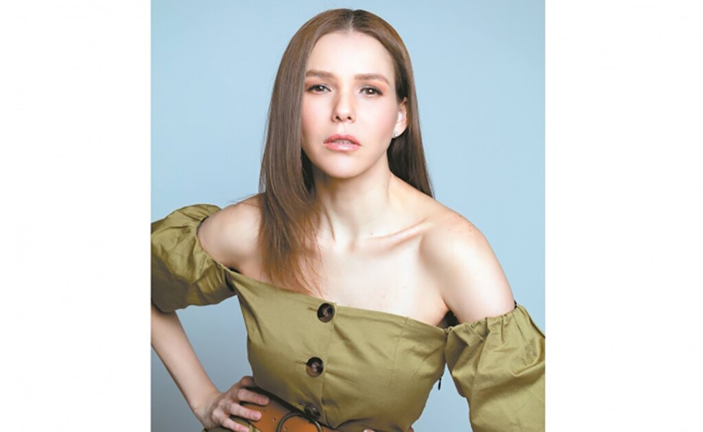 El amor con Zurita es sólo ficción: Kika Edgar