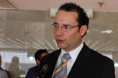 Xavier Nava deja candidatura independiente