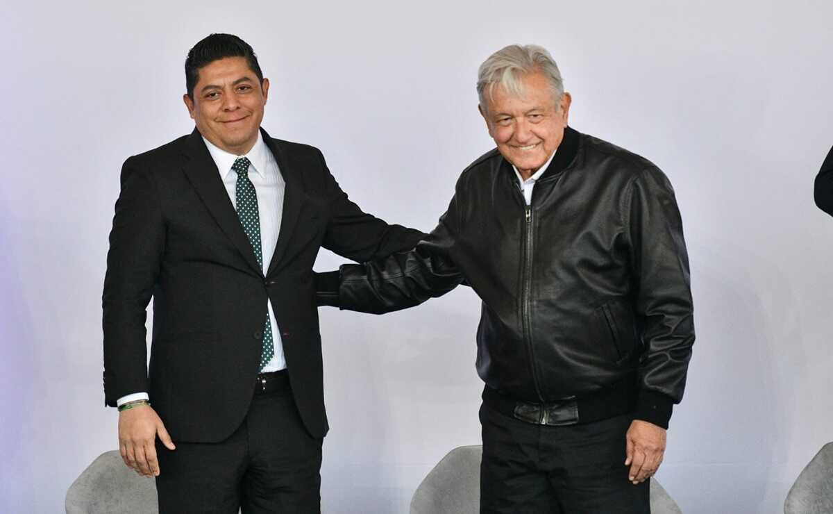 Federación otorgará recursos para modernizar hospitales, caminos y campos de SLP. Foto: Especial