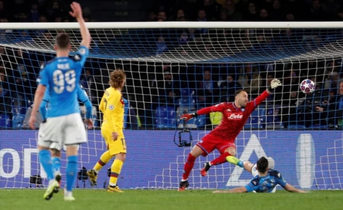 Barcelona empata en casa del Napoli en Champions League