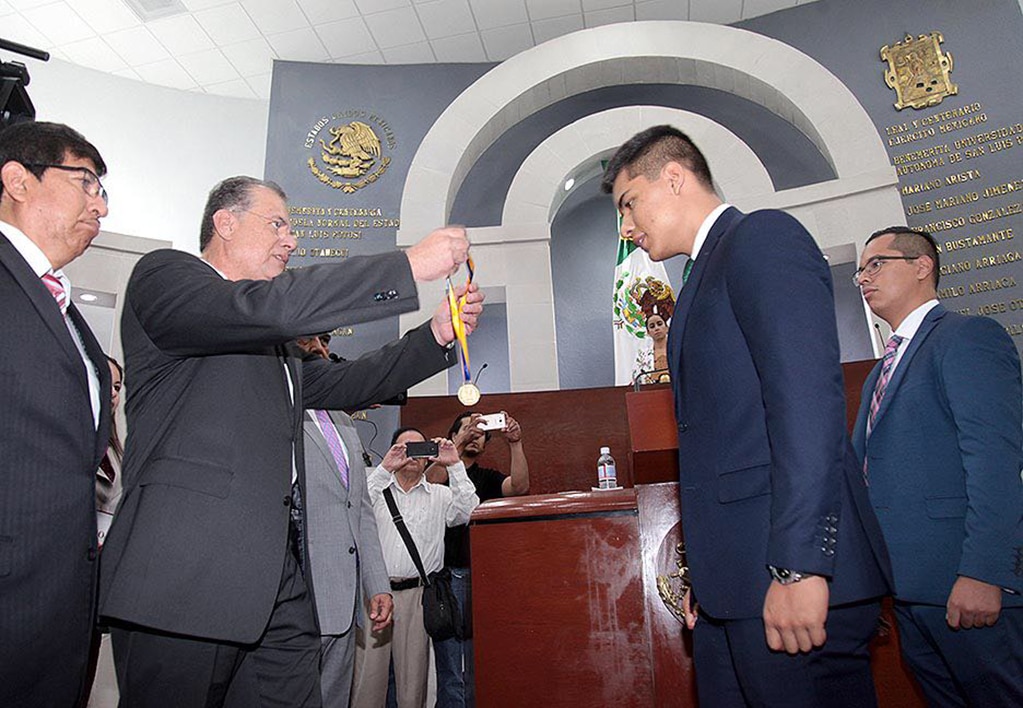 Rinden homenaje post mortem a Fidel Briano Rincón 