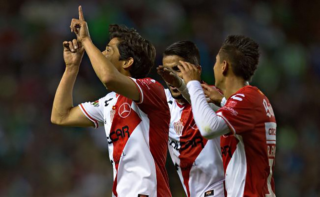 Necaxa sorprende y golea al León