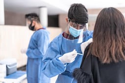 UASLP invita a completar el esquema de vacunación en su Centro de Salud  