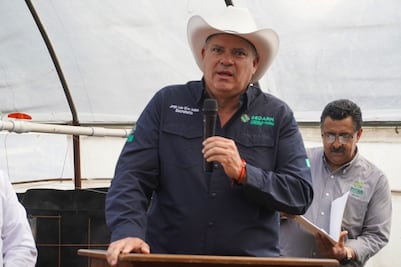 Sancionarán a funcionarios, pero no a titular de Sedarh tras uso de personal en su rancho 