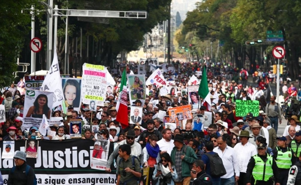 “Te sigo buscando, hijo”, marchan por la verdad, la paz y la justicia en Reforma