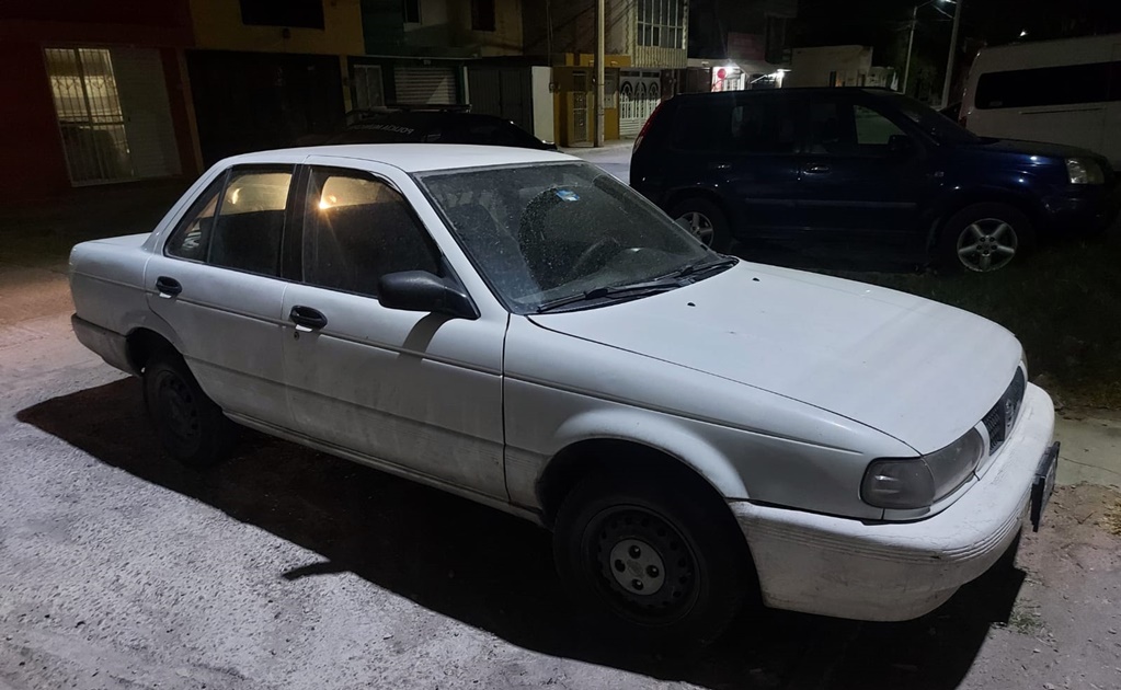 Policías de Soledad encuentran 2 carros robados; vehículos son remolcados a una pensión