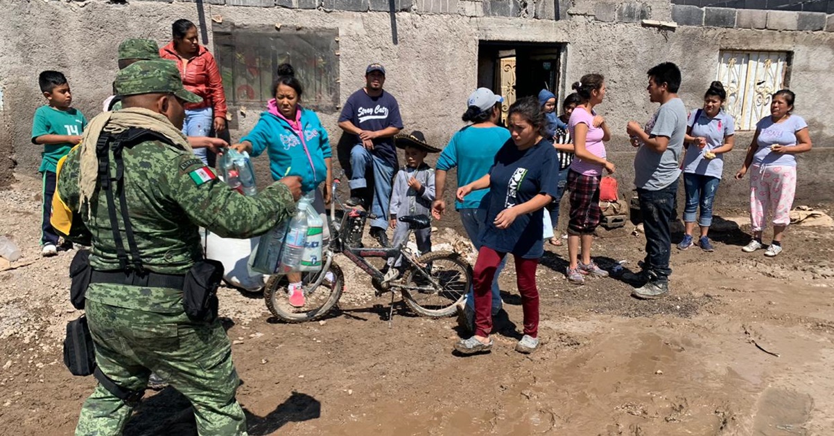 Ejército continúa trabajos de apoyo a damnificados por lluvias en Salinas de Hidalgo
