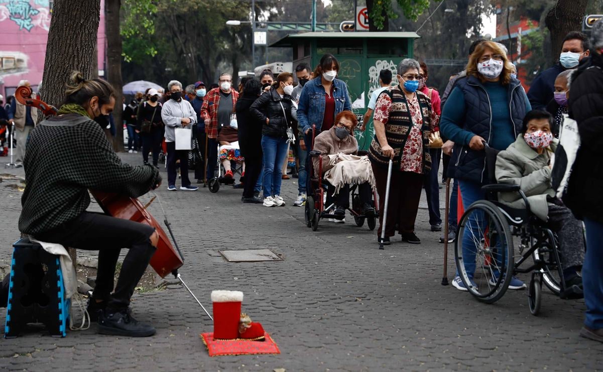 Por Covid, mueren 3 personas con esquema de vacunación completo en San Luis Potosí