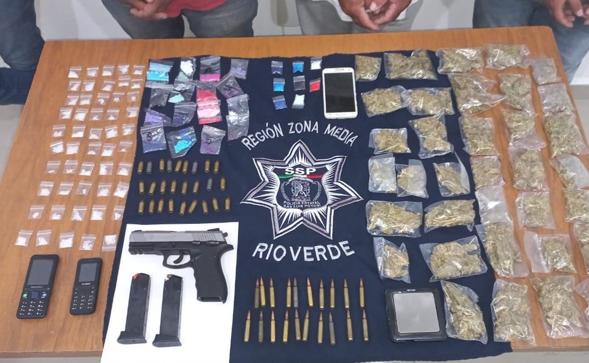 Caen cuatro sujetos con armas y drogas en Ciudad del Maíz, SLP