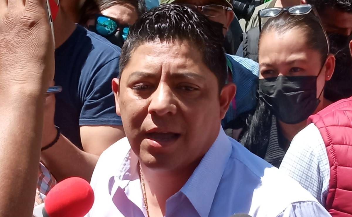 "Me amarraría a maquinaria" para impedir extracción de agua de la Huasteca para NL: Gallardo