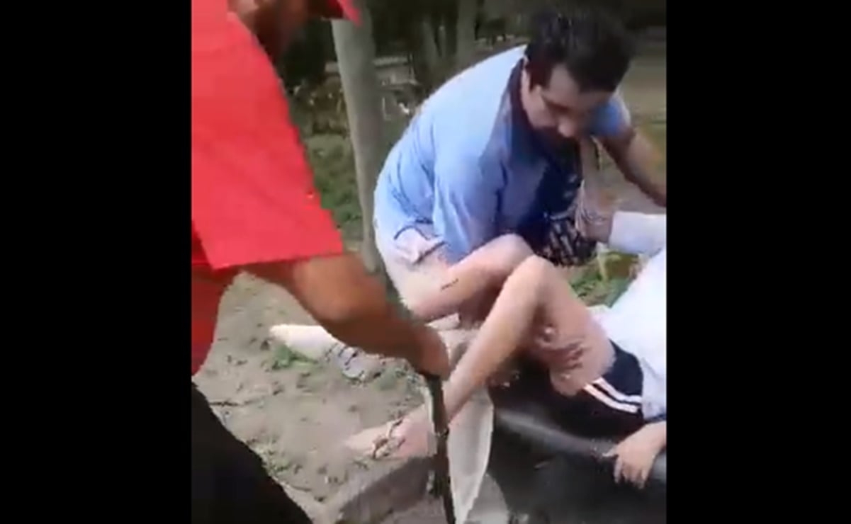 Captan el momento en que jaguar ataca a adolescente en zoológico de León, Guanajuato.