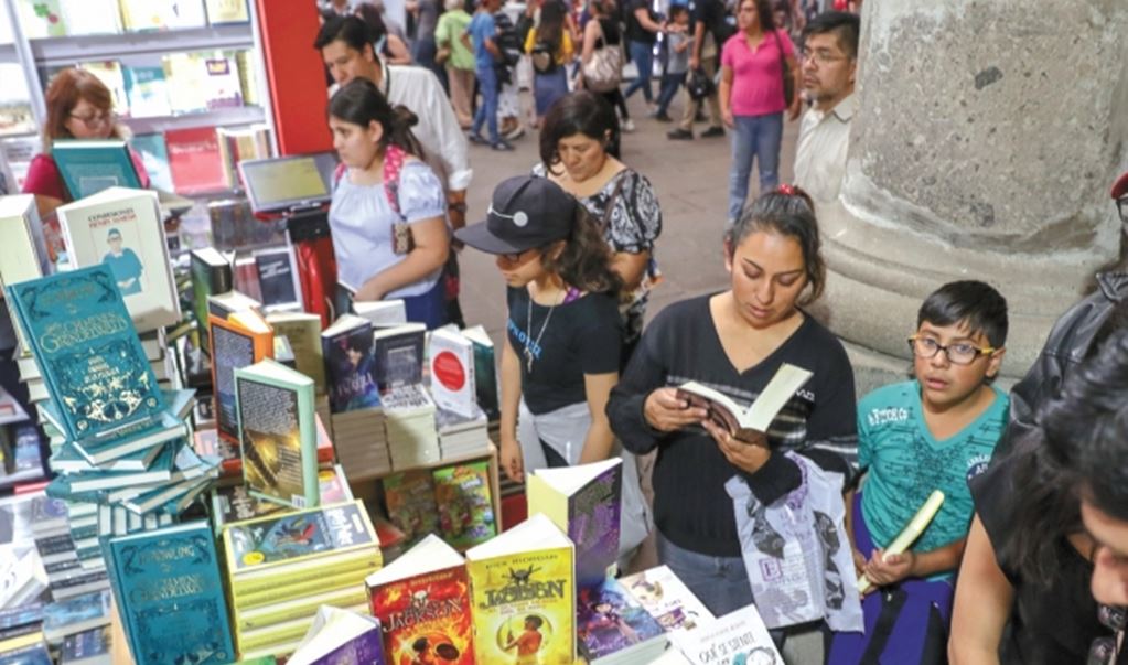 Por coronavirus, inicia freno de actividades en México