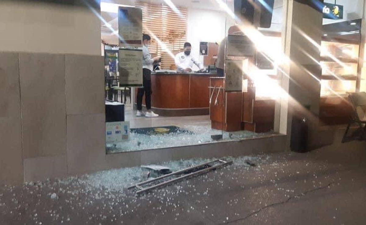 Sujeto causa destrozos en restaurante de avenida Carranza en capital de SLP