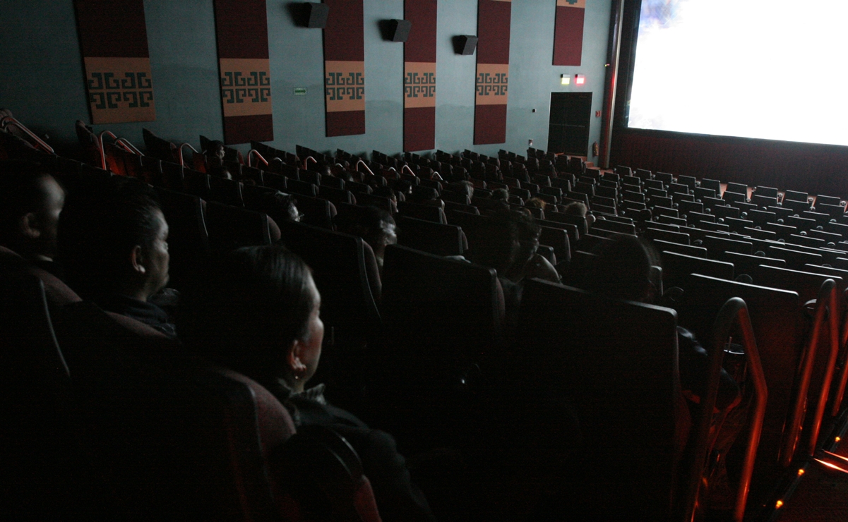 Reabren mañana más de mil salas de cine en México