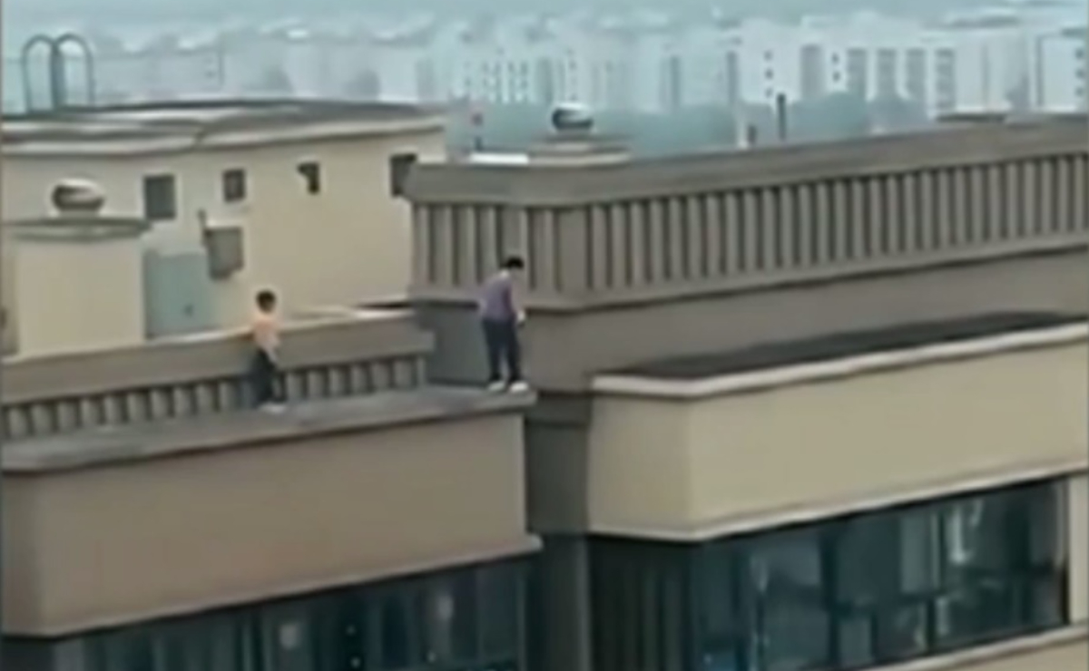 niños parkour 22 pisos de altura China 