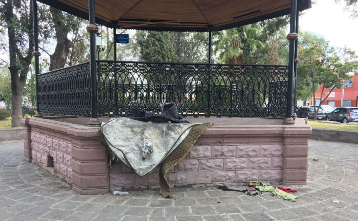 Jardín del Barrio de Santiago en total abandono; vecinos piden ayuda a las autoridades