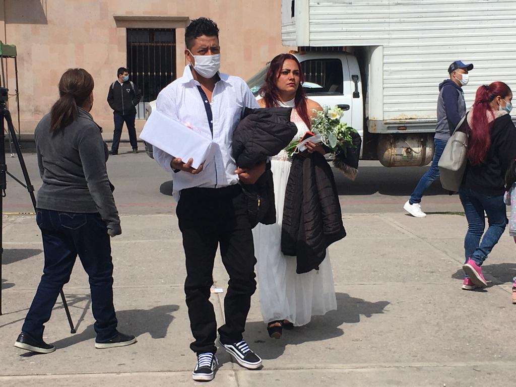 ¡Viva el amor! 65 personas contrajeron matrimonio en Soledad este 14 de febrero