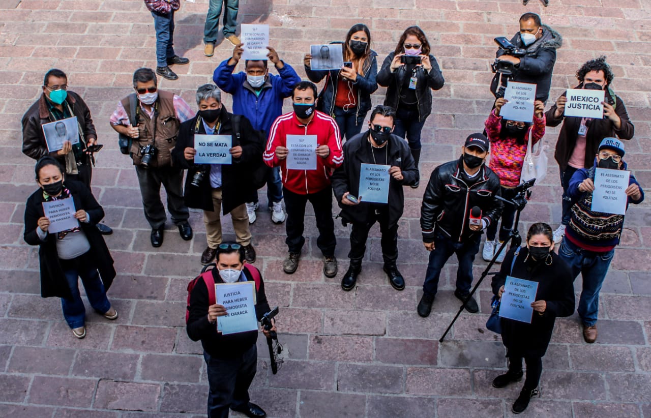 Periodistas potosinos se unen a la indignación por asesinato del comunicador Heber López